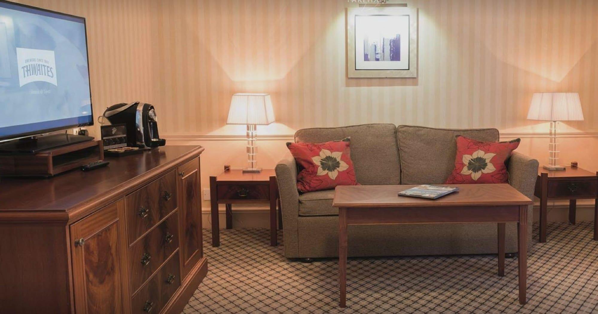 Solent Hotel And Spa Фархэм Экстерьер фото