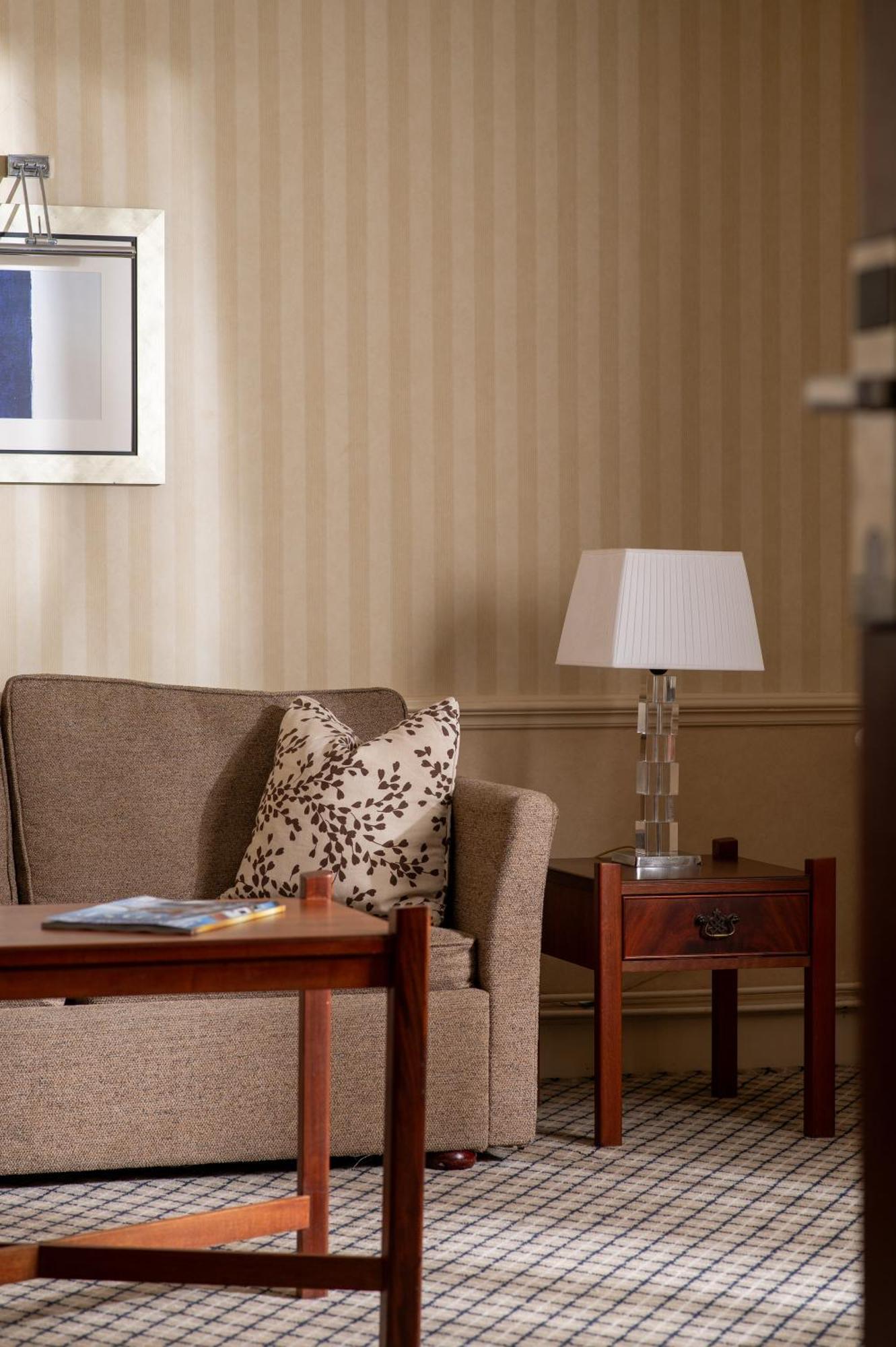 Solent Hotel And Spa Фархэм Экстерьер фото